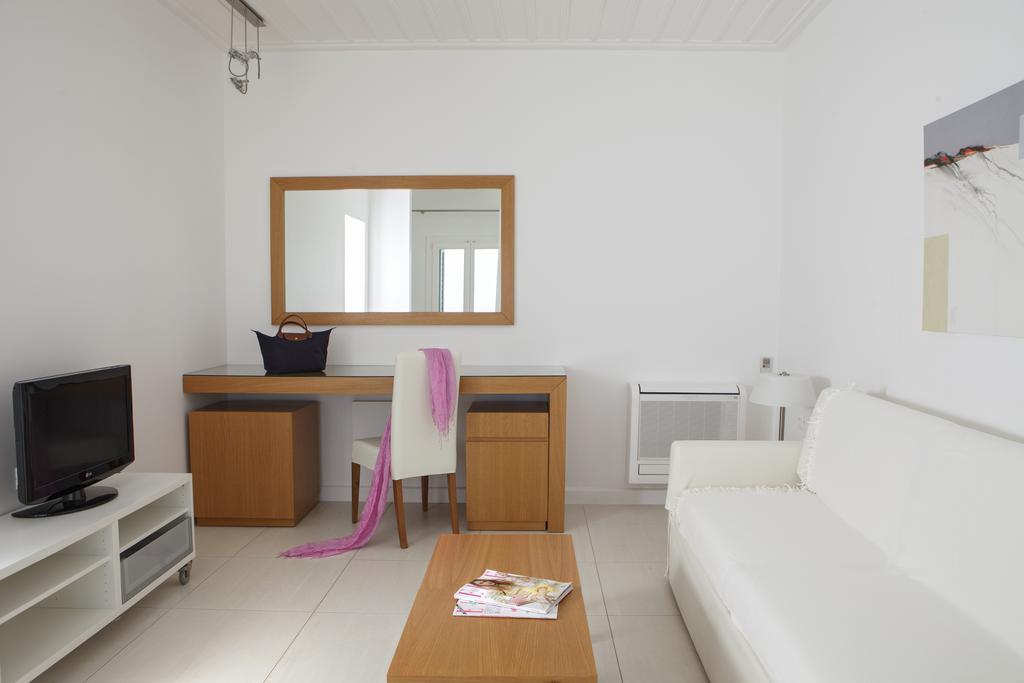 Selana Suites Chrisopigi  Buitenkant foto