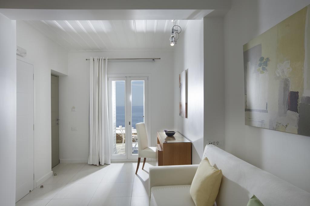 Selana Suites Chrisopigi  Buitenkant foto