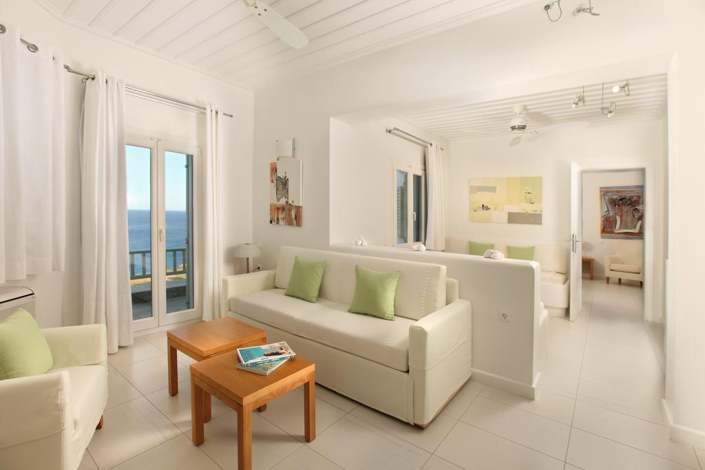 Selana Suites Chrisopigi  Buitenkant foto