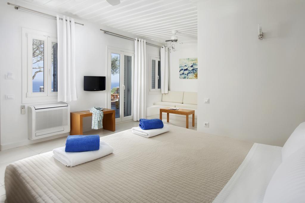 Selana Suites Chrisopigi  Buitenkant foto