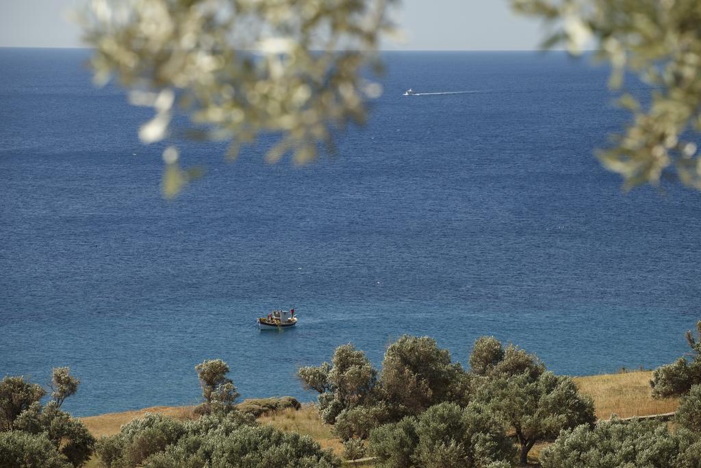 Selana Suites Chrisopigi  Buitenkant foto